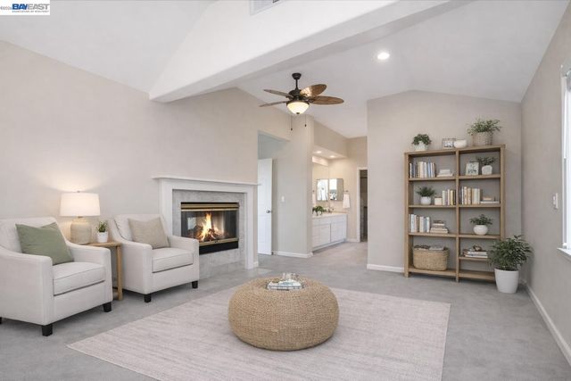 1001 Saint Andrews Dr, Discovery Bay, CA 94505