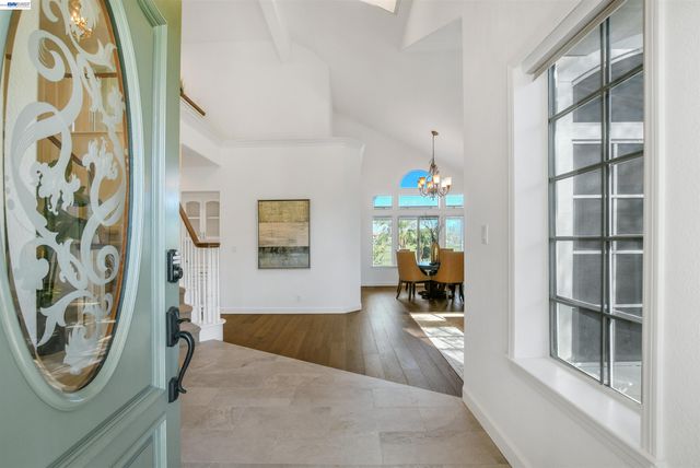 1001 Saint Andrews Dr, Discovery Bay, CA 94505