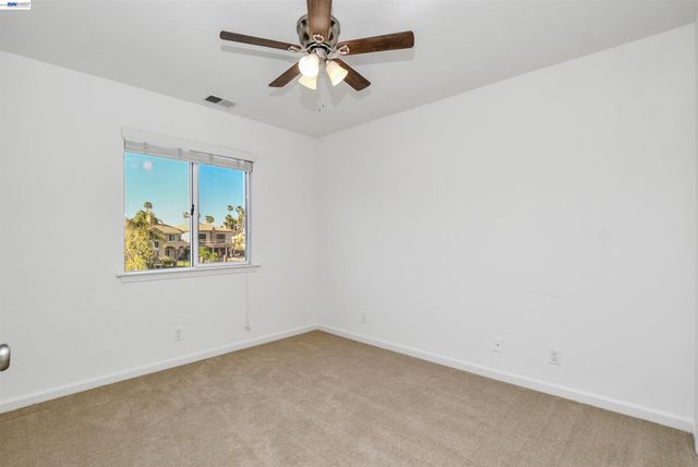 1001 Saint Andrews Dr, Discovery Bay, CA 94505