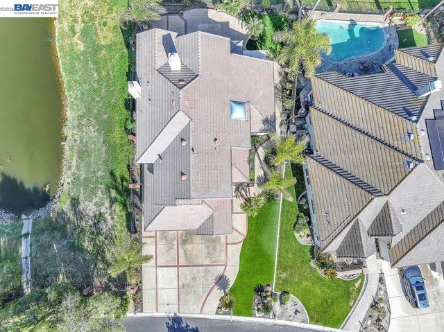 1001 Saint Andrews Dr, Discovery Bay, CA 94505