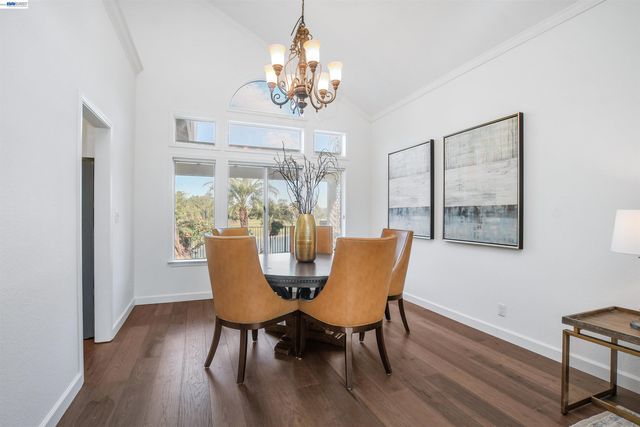 1001 Saint Andrews Dr, Discovery Bay, CA 94505