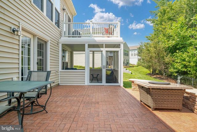 143 DENISON ST, Fredericksburg, VA 22406