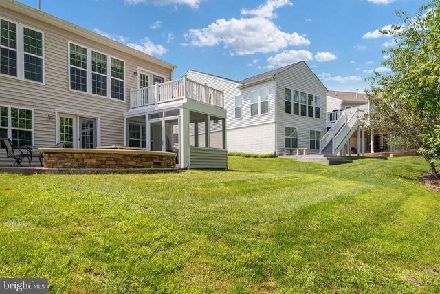 143 DENISON ST, Fredericksburg, VA 22406