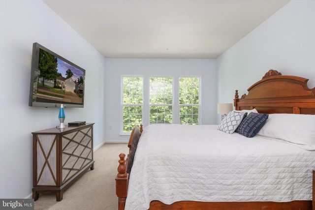 143 DENISON ST, Fredericksburg, VA 22406