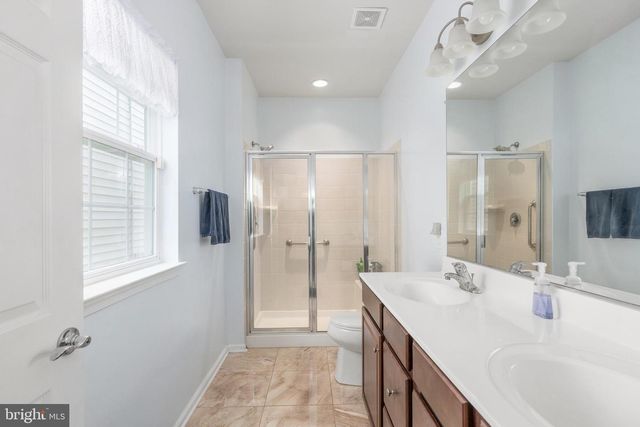 143 DENISON ST, Fredericksburg, VA 22406