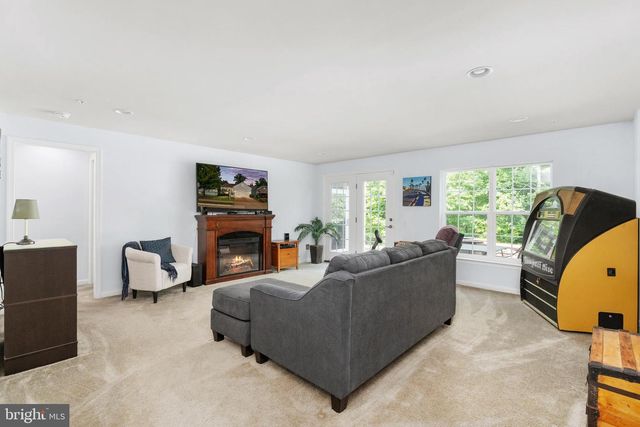 143 DENISON ST, Fredericksburg, VA 22406