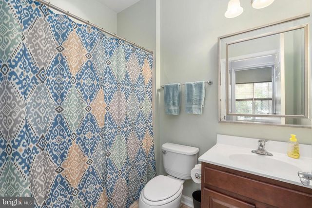 143 DENISON ST, Fredericksburg, VA 22406