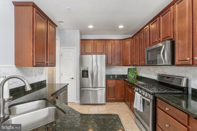 143 DENISON ST, Fredericksburg, VA 22406