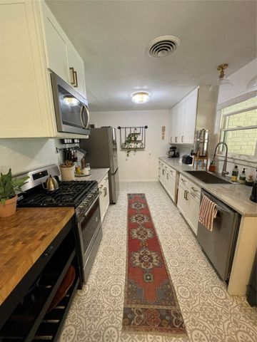 4616 Selkirk Drive, Fort Worth, TX 76109