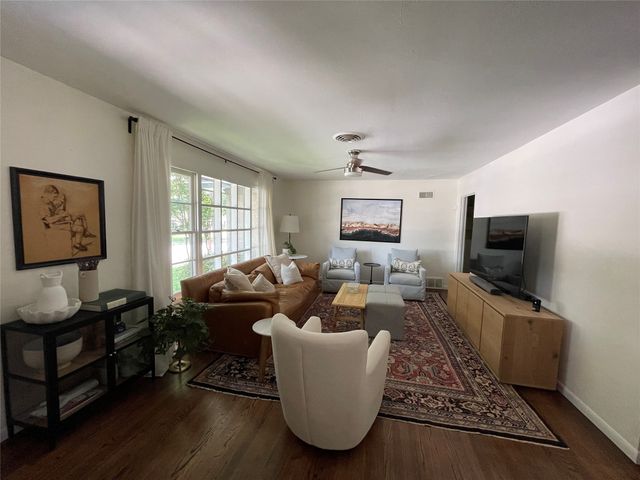 4616 Selkirk Drive, Fort Worth, TX 76109