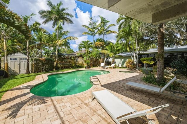 1400 SW 12th Ct, Fort Lauderdale, FL 33312