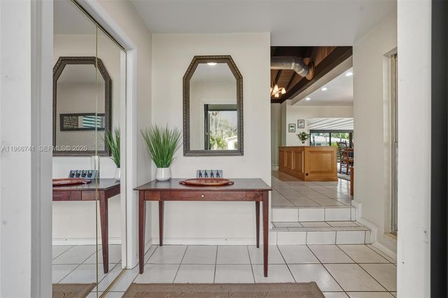 1400 SW 12th Ct, Fort Lauderdale, FL 33312