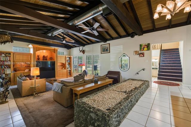 1400 SW 12th Ct, Fort Lauderdale, FL 33312