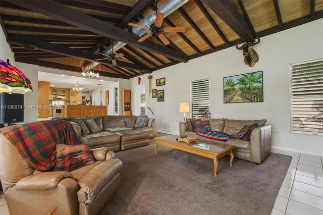 1400 SW 12th Ct, Fort Lauderdale, FL 33312