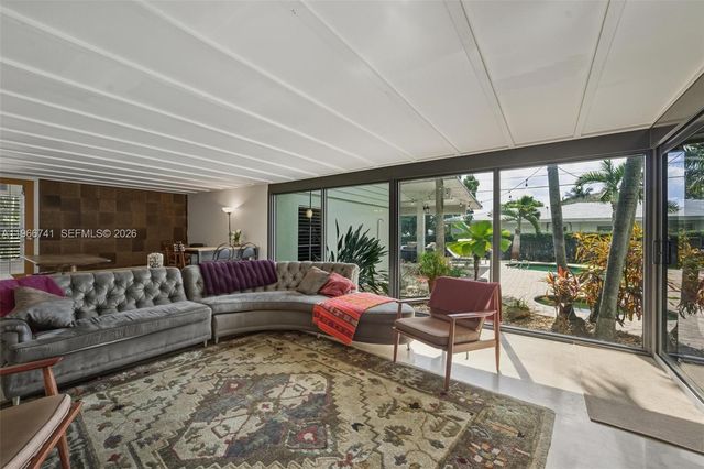 1400 SW 12th Ct, Fort Lauderdale, FL 33312