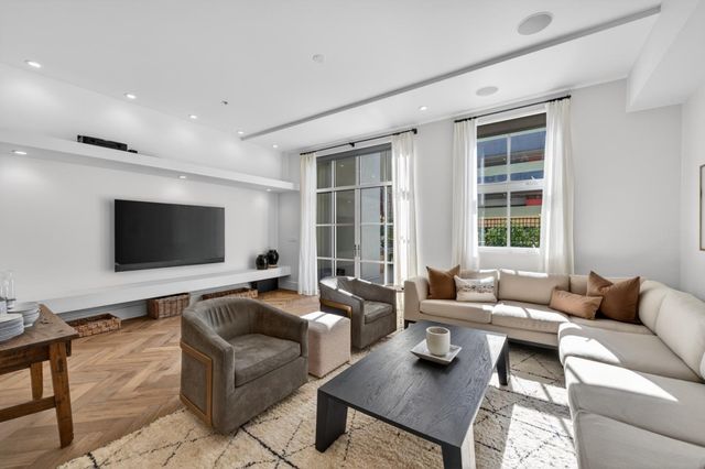 333 Santana Row 222, San Jose, CA 95128