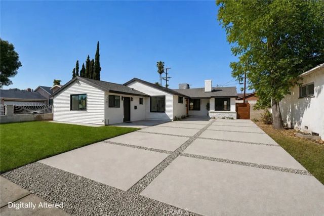 13907 Wyandotte Street, Van Nuys, CA 91405