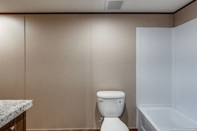 4634 Waterwood Pass, Elmendorf, TX 78112