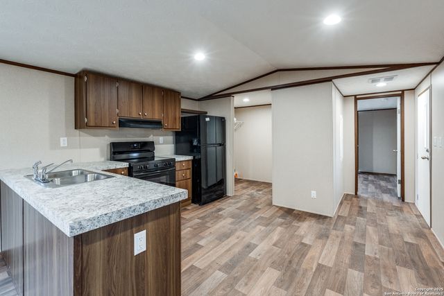 4634 Waterwood Pass, Elmendorf, TX 78112