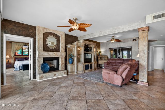 1220 N CRYSTAL SHORES Drive, Gilbert, AZ 85234