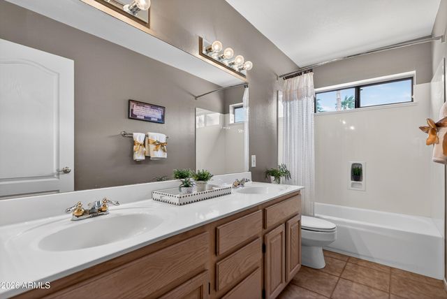 1220 N CRYSTAL SHORES Drive, Gilbert, AZ 85234