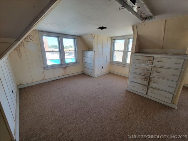 10 S Vann Street, Pryor, OK 74361