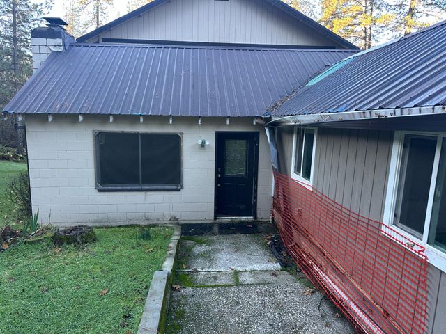 620 Schroeder Ln, Colfax, CA 95713