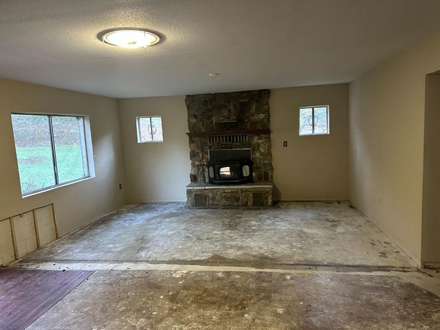 620 Schroeder Ln, Colfax, CA 95713