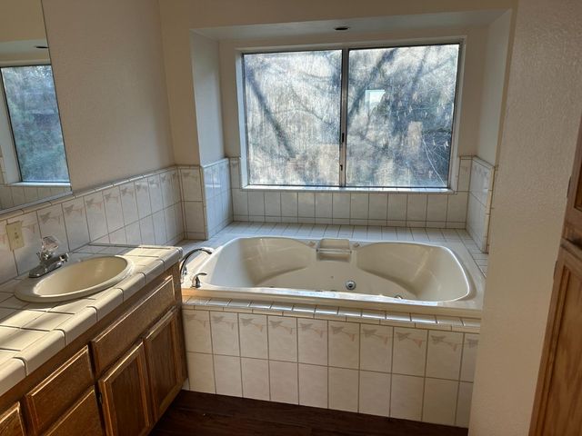 620 Schroeder Ln, Colfax, CA 95713