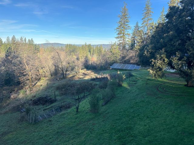 620 Schroeder Ln, Colfax, CA 95713