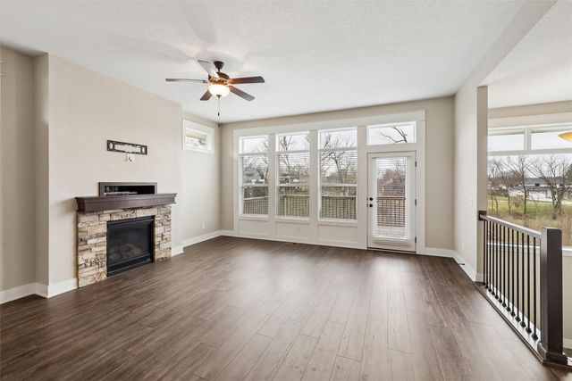 14319 Holcomb Avenue, Urbandale, IA 50323