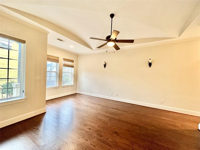 6121 Hamman Street, Houston, TX 77007