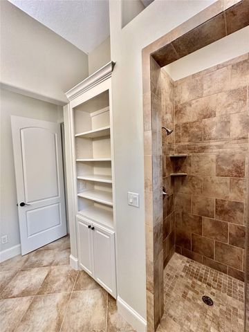 6121 Hamman Street, Houston, TX 77007