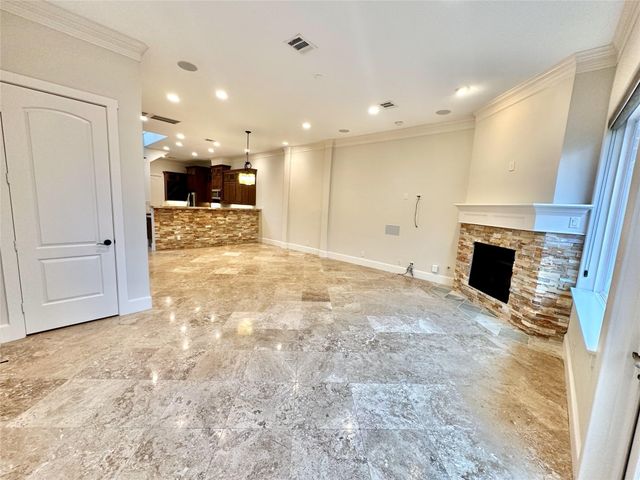 6121 Hamman Street, Houston, TX 77007