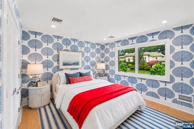 35 Jane Drive, Englewood Cliffs, NJ 07632