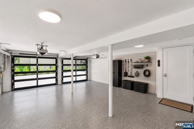 35 Jane Drive, Englewood Cliffs, NJ 07632