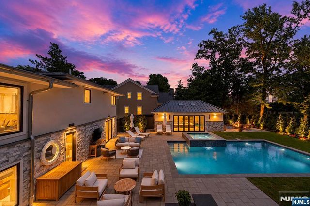 35 Jane Drive, Englewood Cliffs, NJ 07632