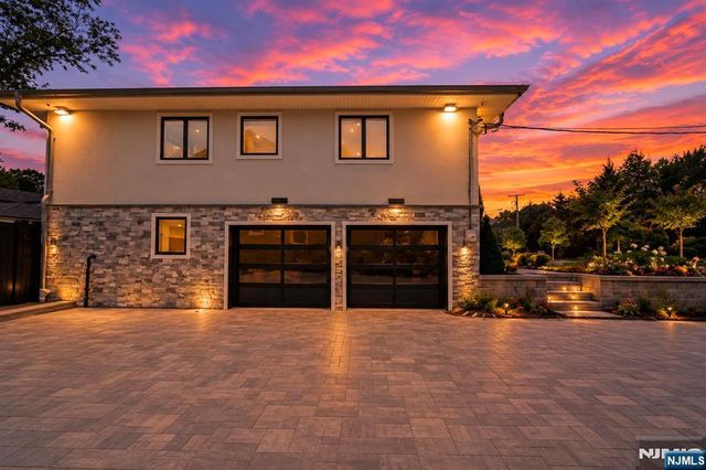 35 Jane Drive, Englewood Cliffs, NJ 07632