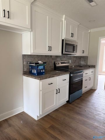 109 James Bowie Drive, Athens, AL 35611