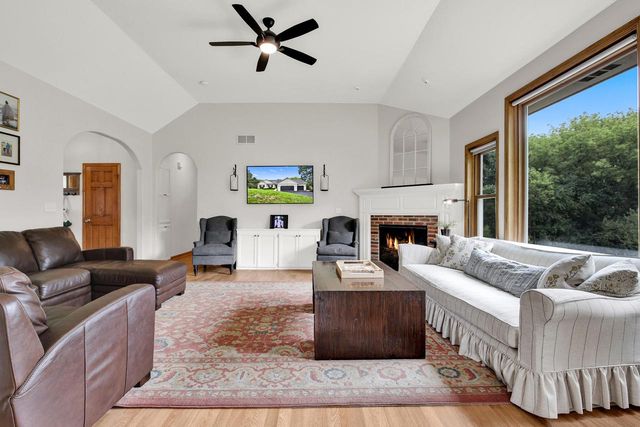 S28W30753 Wild Berry LANE, Waukesha, WI 53188