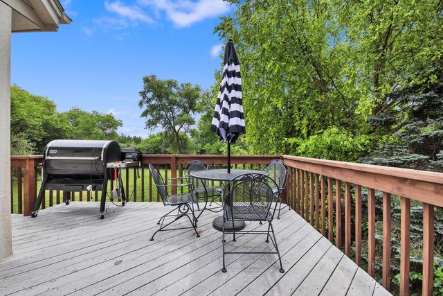 S28W30753 Wild Berry LANE, Waukesha, WI 53188