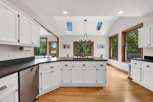 S28W30753 Wild Berry LANE, Waukesha, WI 53188