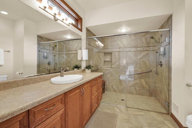 S28W30753 Wild Berry LANE, Waukesha, WI 53188
