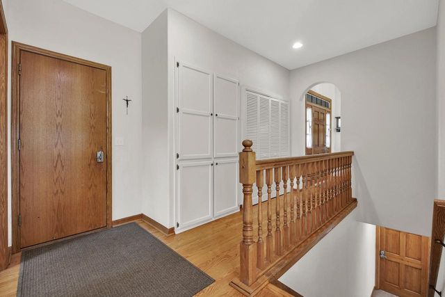 S28W30753 Wild Berry LANE, Waukesha, WI 53188