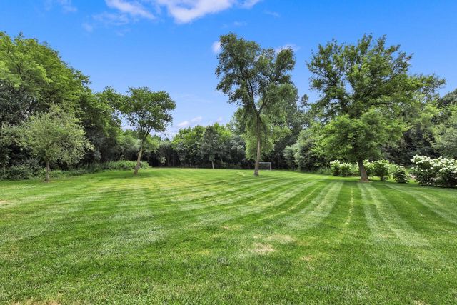 S28W30753 Wild Berry LANE, Waukesha, WI 53188