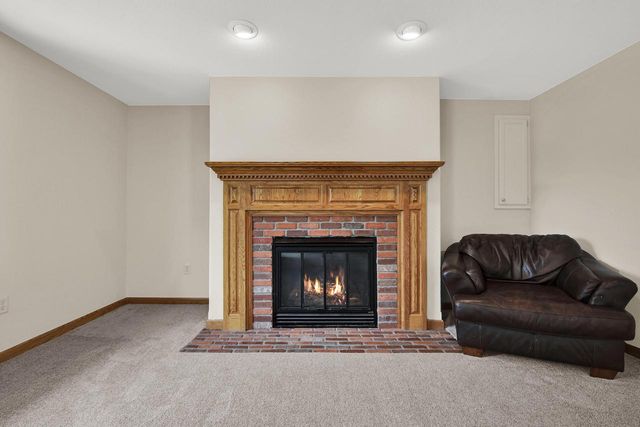 S28W30753 Wild Berry LANE, Waukesha, WI 53188