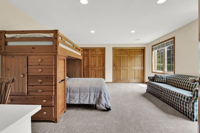 S28W30753 Wild Berry LANE, Waukesha, WI 53188