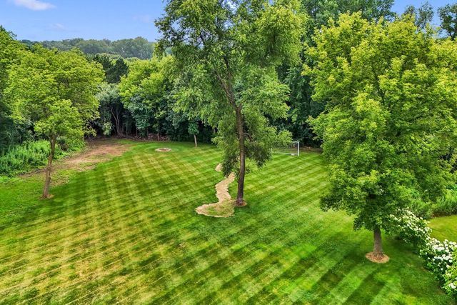 S28W30753 Wild Berry LANE, Waukesha, WI 53188