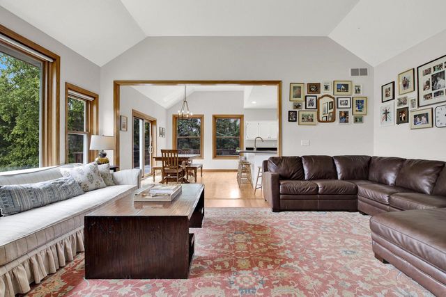 S28W30753 Wild Berry LANE, Waukesha, WI 53188