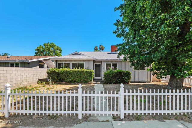 18954 Saticoy Street, Reseda, CA 91335